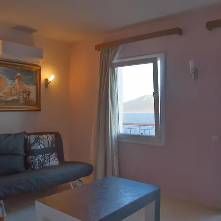 Sunset Hotel 2*